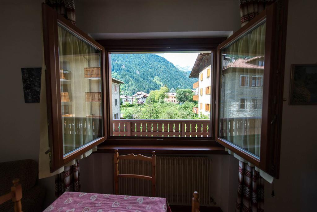 Residence Alpen Casavacanze Pinzolo Habitación foto